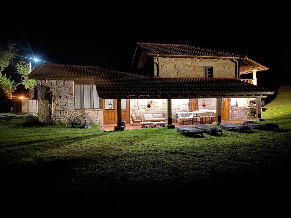 Habitaciones Con Bano Individual En Casa De Campo. Piscina. Amoeiro Eksteriør bilde