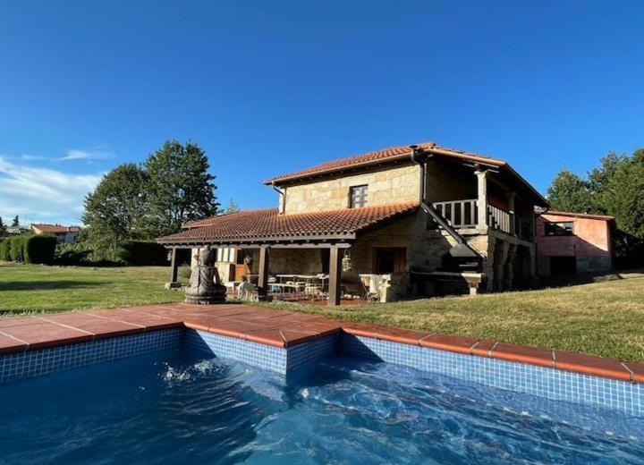 Habitaciones Con Bano Individual En Casa De Campo. Piscina. Amoeiro Eksteriør bilde