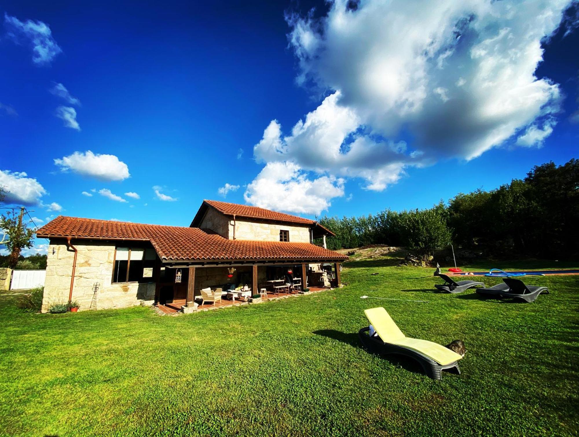 Habitaciones Con Bano Individual En Casa De Campo. Piscina. Amoeiro Eksteriør bilde